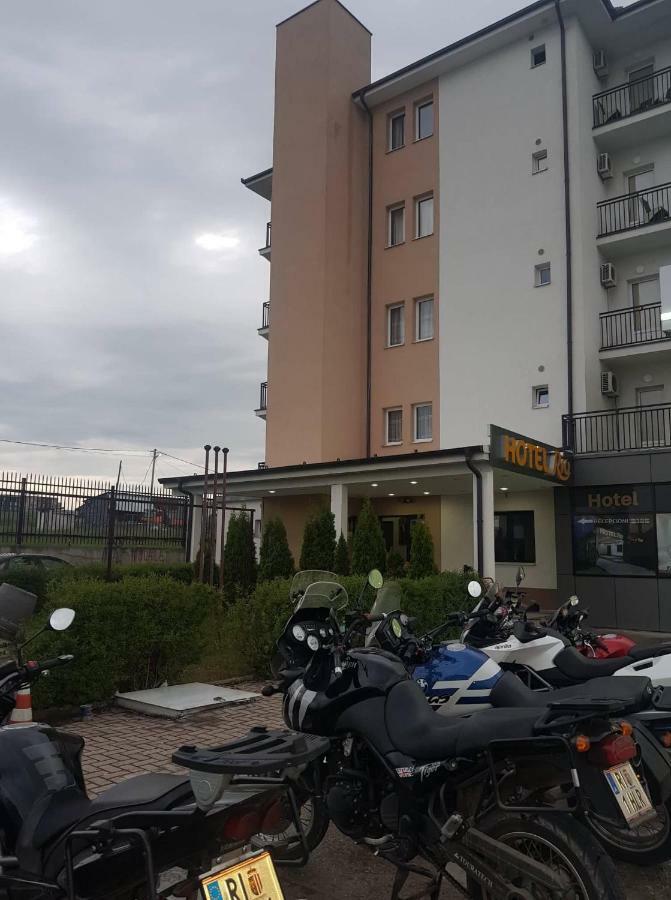 Hotel Rio Priștina Exterior foto